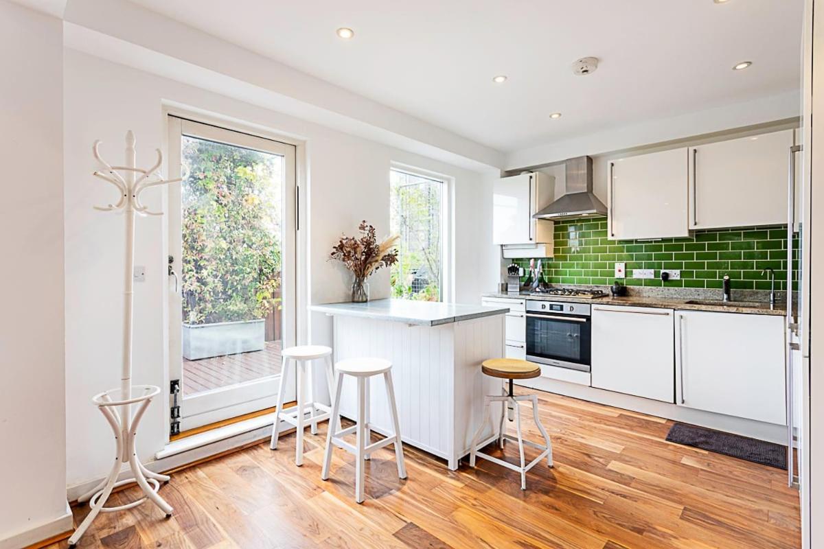 3 Bed Luxury Penthouse In Shoreditch Londra